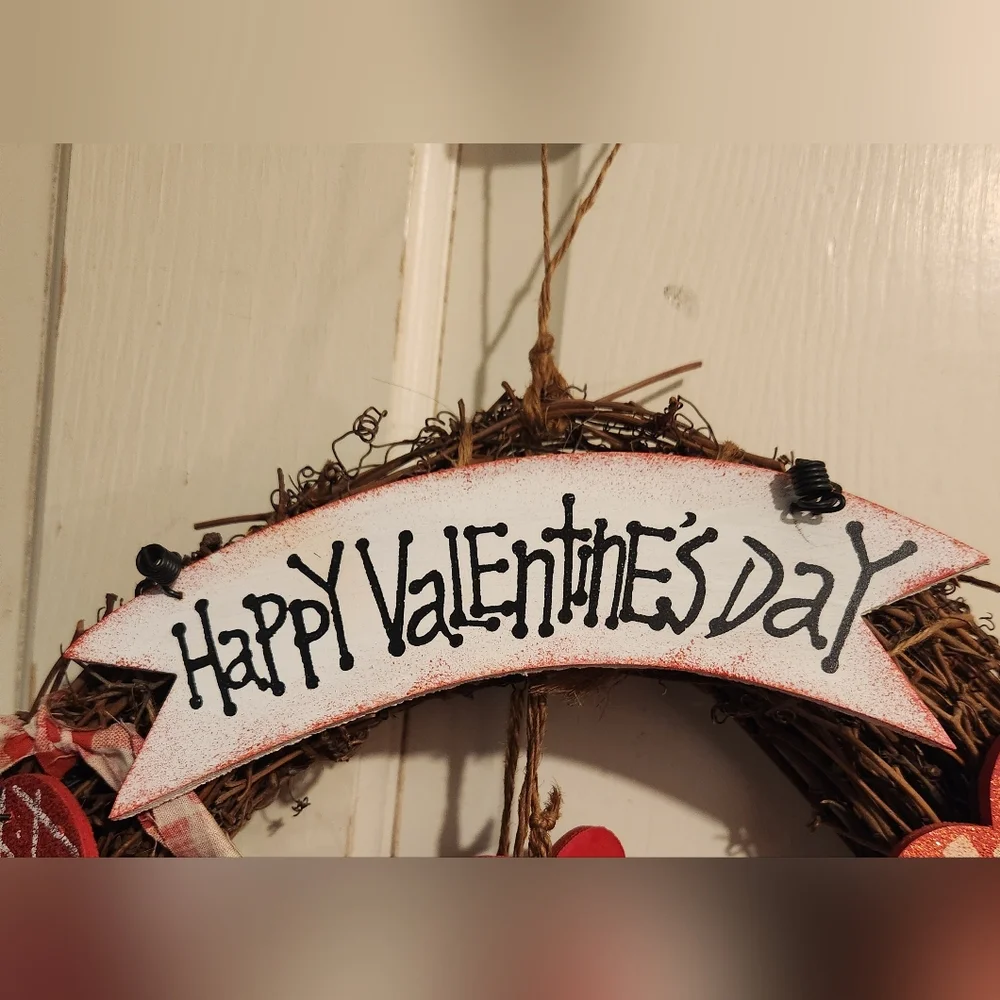 Valentine's Day Heart Wreath - Red, pink and White